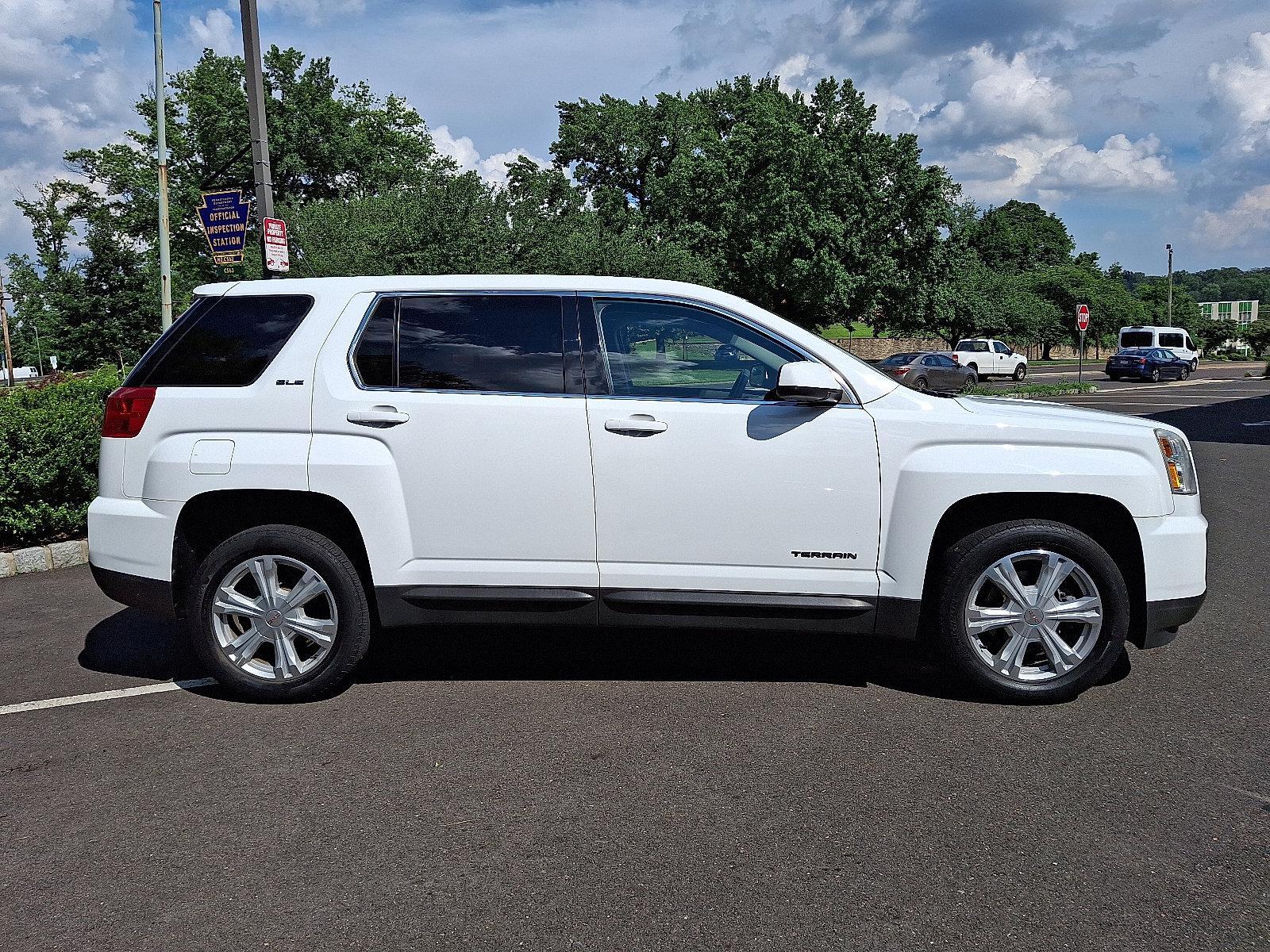 2017 GMC Terrain Vehicle Photo in Jenkintown, PA 19046