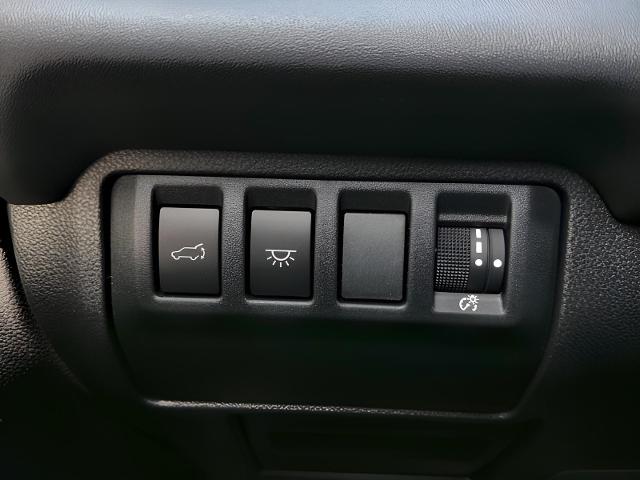 2025 Subaru Ascent Vehicle Photo in Green Bay, WI 54304