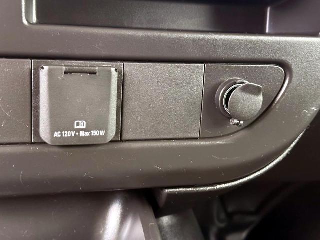 2023 GMC Savana Cargo Van Vehicle Photo in Roslyn, NY 11576