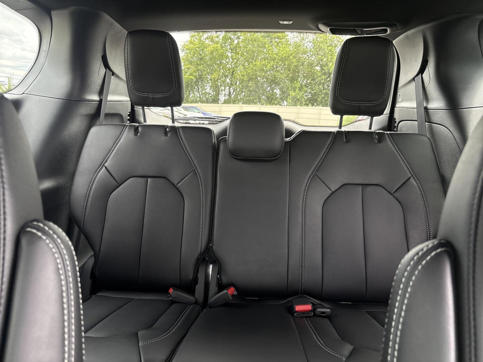 2025 Chrysler Voyager Vehicle Photo in Mechanicsburg, PA 17050-1707