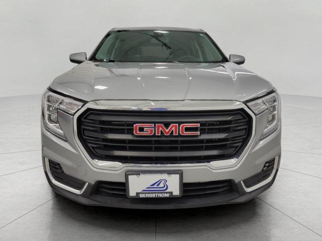 2024 GMC Terrain Vehicle Photo in NEENAH, WI 54956-2243
