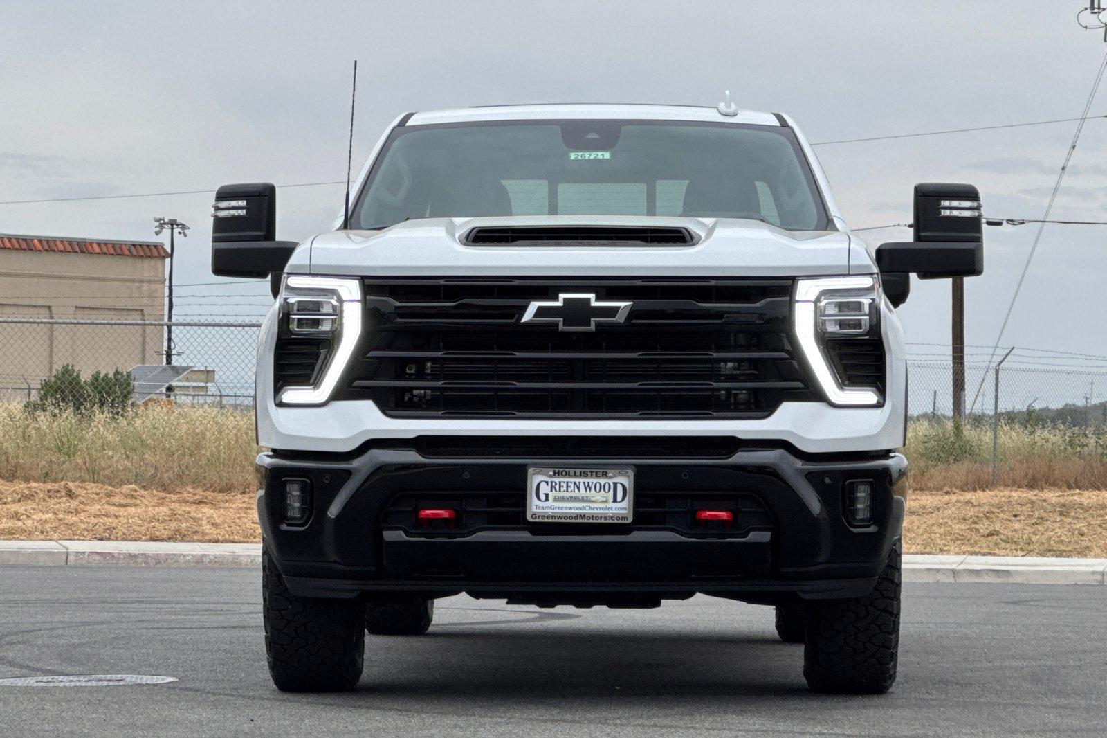 2026 Chevrolet Silverado 2500 HD LTZ - Photo 9