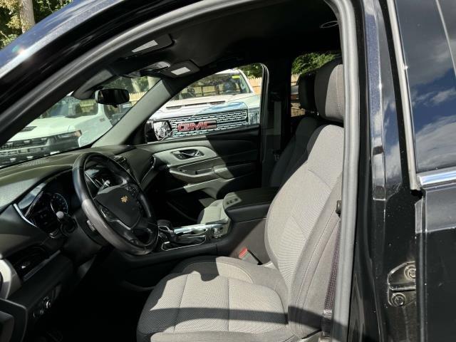 2022 Chevrolet Traverse Vehicle Photo in SAINT JAMES, NY 11780-3219