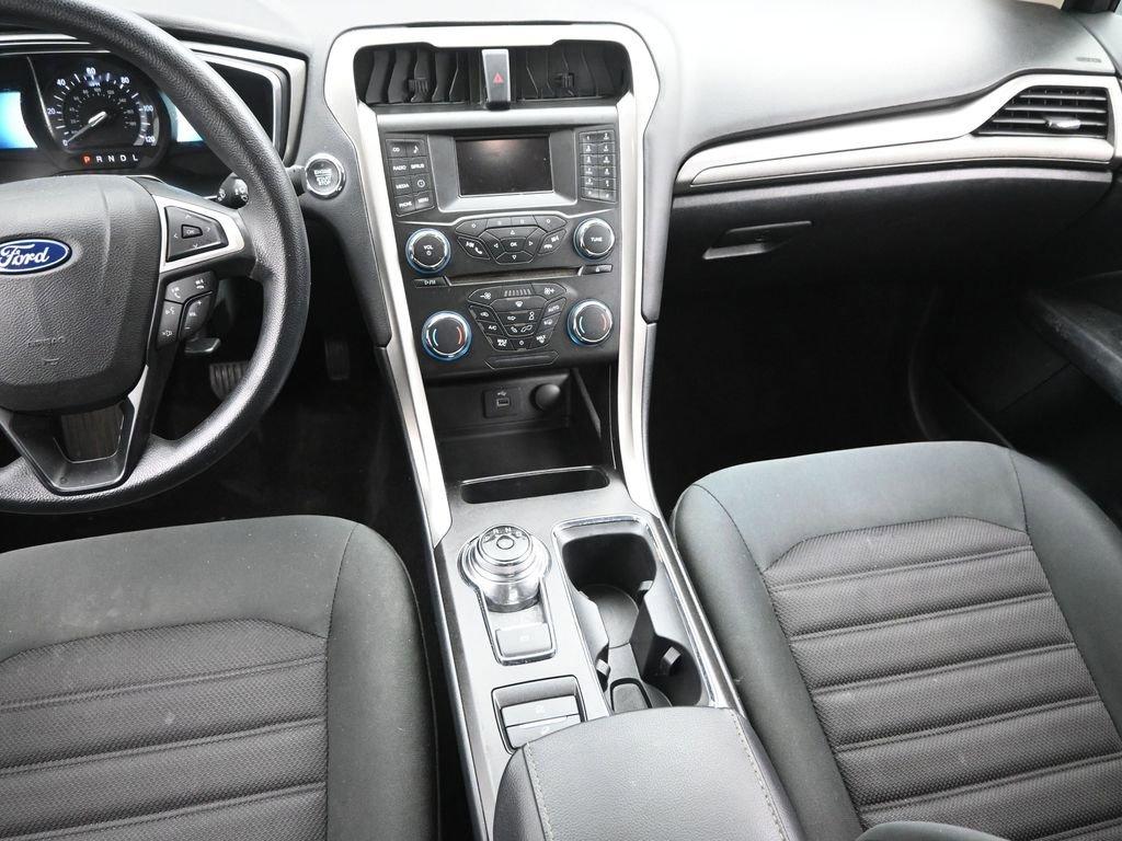2018 Ford Fusion Hybrid Vehicle Photo in Cedar Rapids, IA 52402