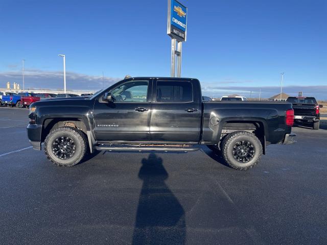 Used 2017 Chevrolet Silverado 1500 LT Z71 with VIN 3GCUKREC5HG423781 for sale in Belle Plaine, Minnesota