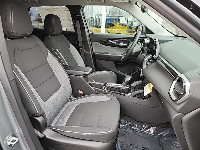2025 Chevrolet Trailblazer Vehicle Photo in HAYS, KS 67601-1994