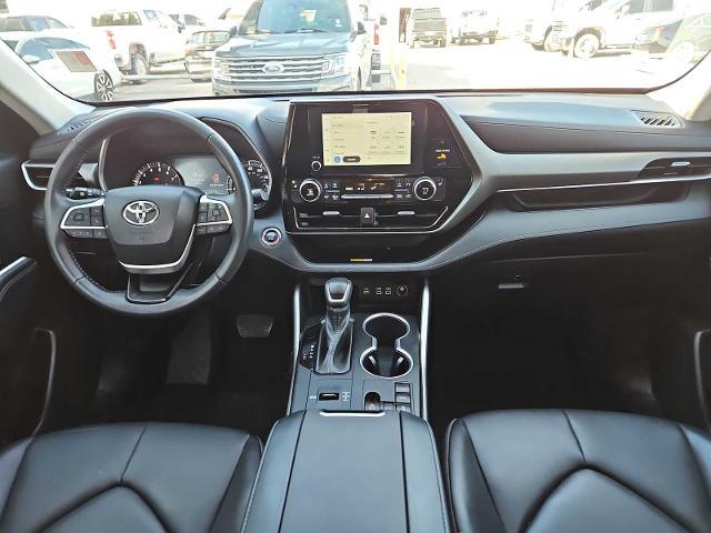 2023 Toyota Highlander Vehicle Photo in SAN ANGELO, TX 76903-5798