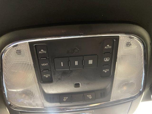 2022 Chrysler 300 Vehicle Photo in PHOENIX, AZ 85014-3381