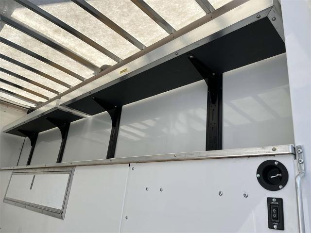 2025 Chevrolet Express Cutaway 3500 Vehicle Photo in ALCOA, TN 37701-3235