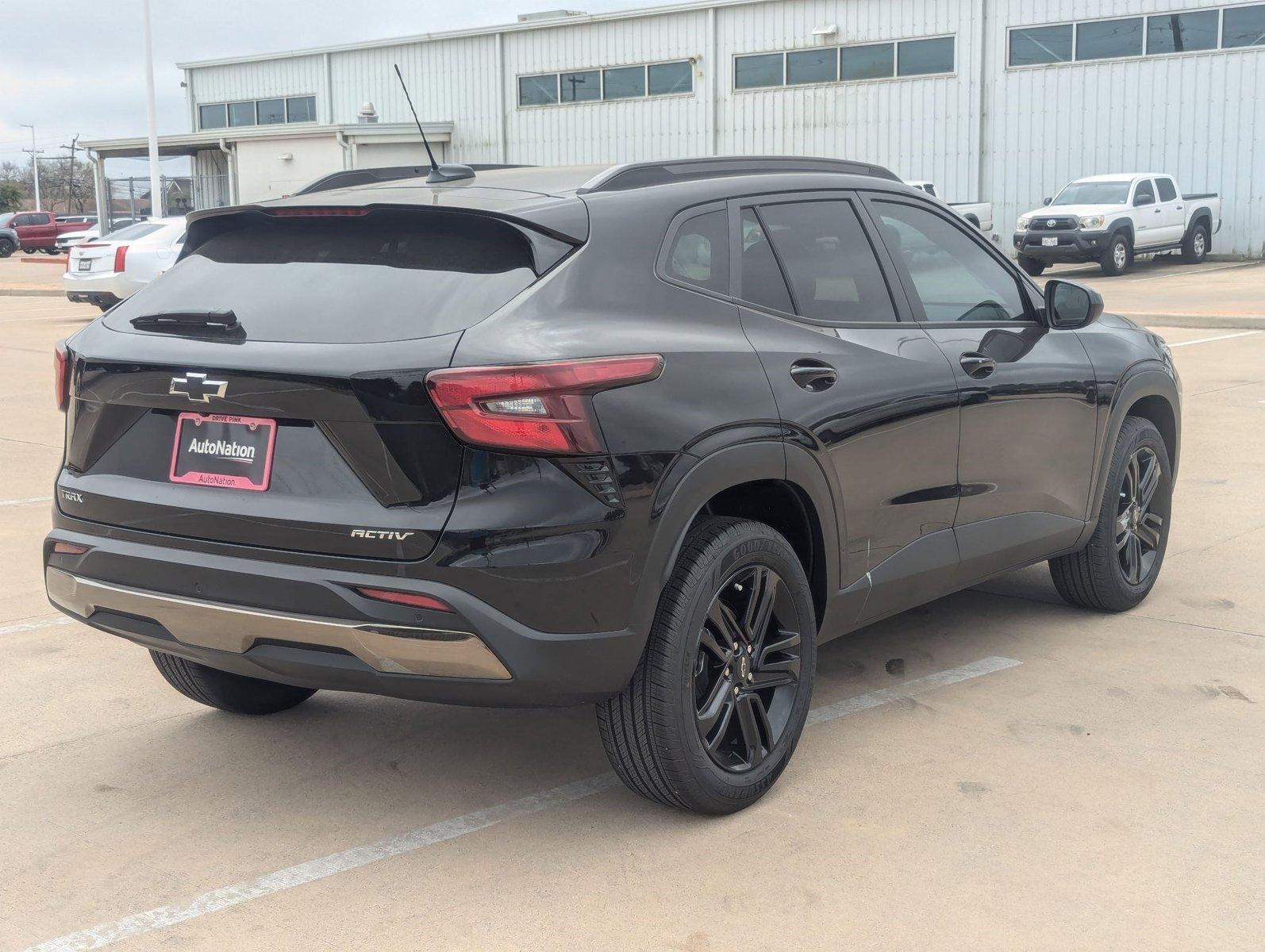 2025 Chevrolet Trax Vehicle Photo in CORPUS CHRISTI, TX 78412-4902