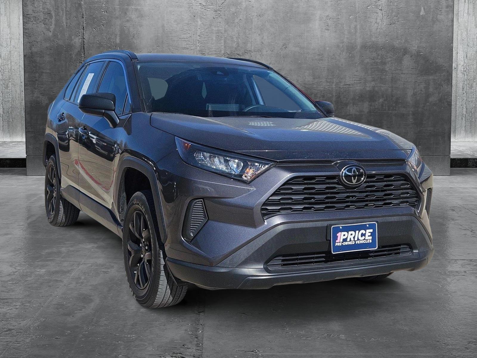 2021 Toyota RAV4 Vehicle Photo in NORTH RICHLAND HILLS, TX 76180-7199