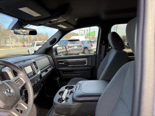 2024 Ram 1500 Classic Vehicle Photo in CHICOPEE, MA 01020-5001