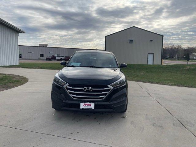 Used 2017 Hyundai Tucson SE with VIN KM8J23A4XHU407793 for sale in Beresford, SD