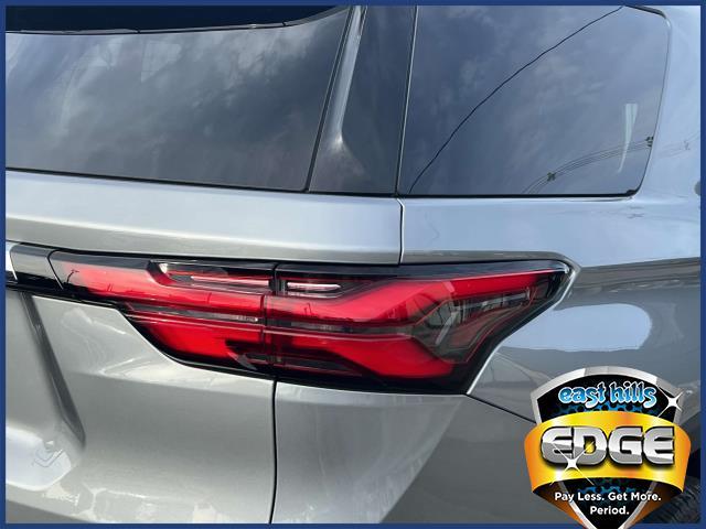 2023 Chevrolet Traverse Vehicle Photo in Roslyn, NY 11576