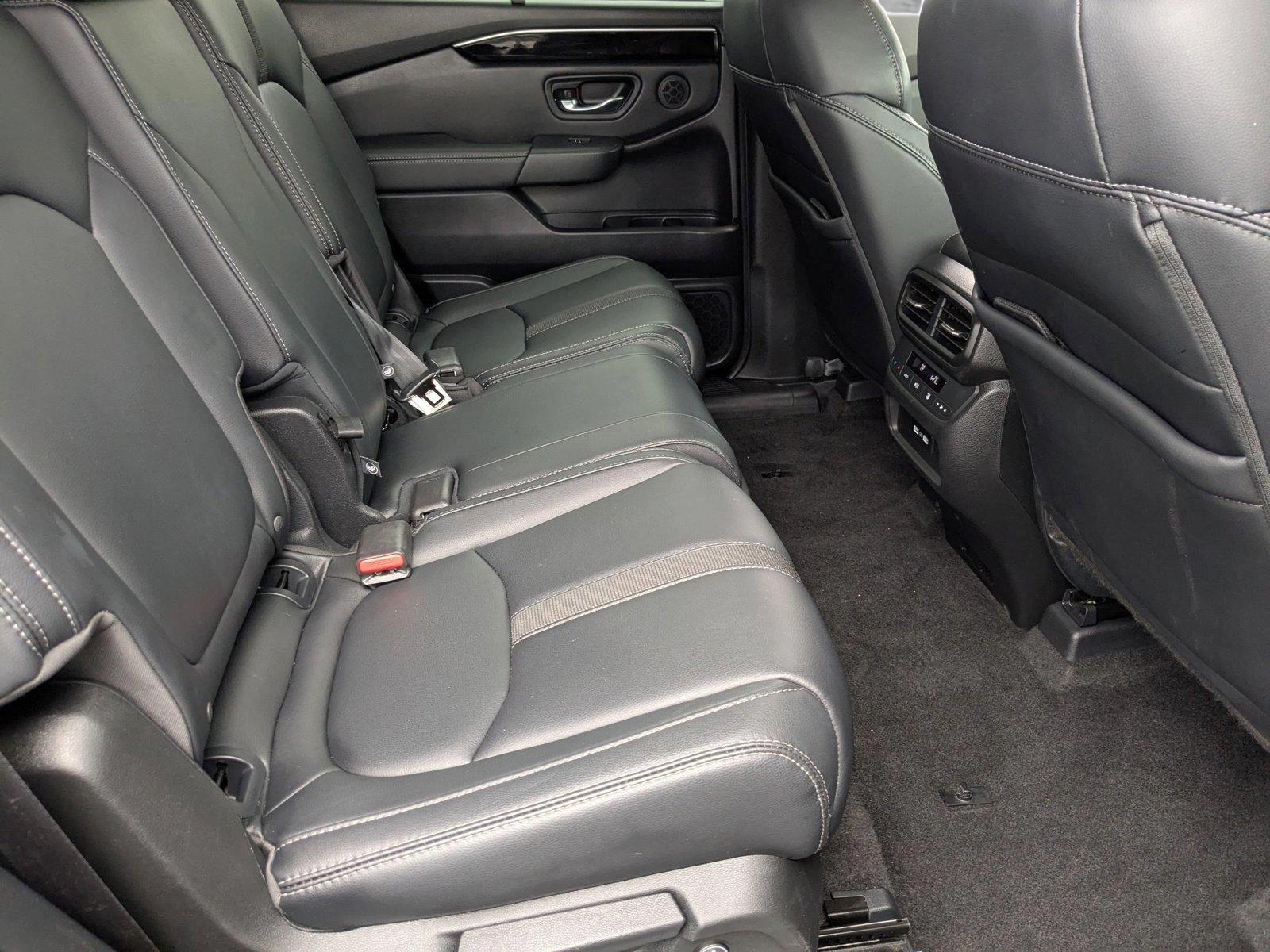 2023 Honda Pilot Vehicle Photo in Miami, FL 33015