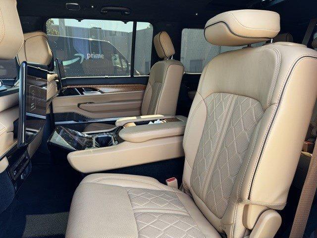 2022 Jeep Grand Wagoneer Vehicle Photo in Mechanicsburg, PA 17050-1707