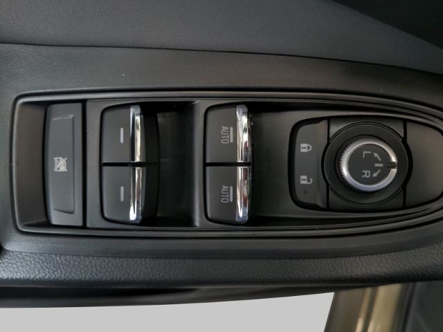 2025 Subaru Ascent Vehicle Photo in Green Bay, WI 54304