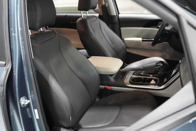 2022 Kia Carnival Vehicle Photo in GRAPEVINE, TX 76051