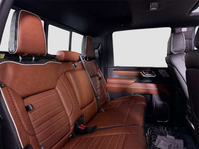 2025 GMC Sierra 2500 HD Vehicle Photo in PUYALLUP, WA 98371-4149
