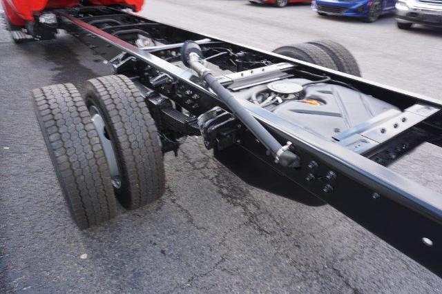 2024 Chevrolet Silverado Chassis Cab Vehicle Photo in FAIRMONT, WV 26554-2318