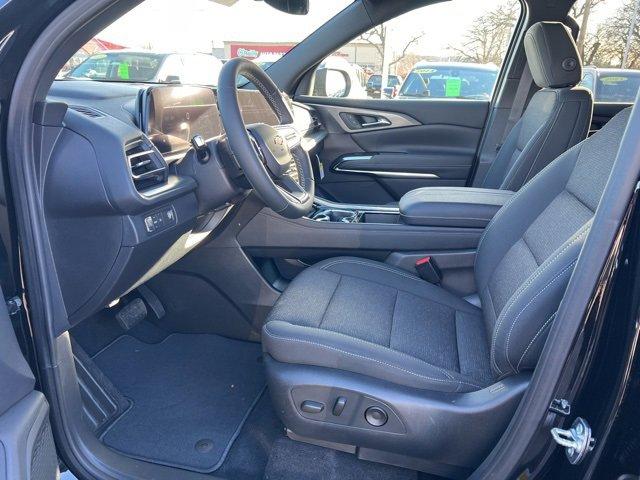 2025 Chevrolet Traverse Vehicle Photo in SAUK CITY, WI 53583-1301