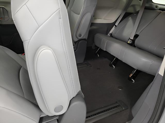 2024 Toyota Sienna Vehicle Photo in Oshkosh, WI 54904