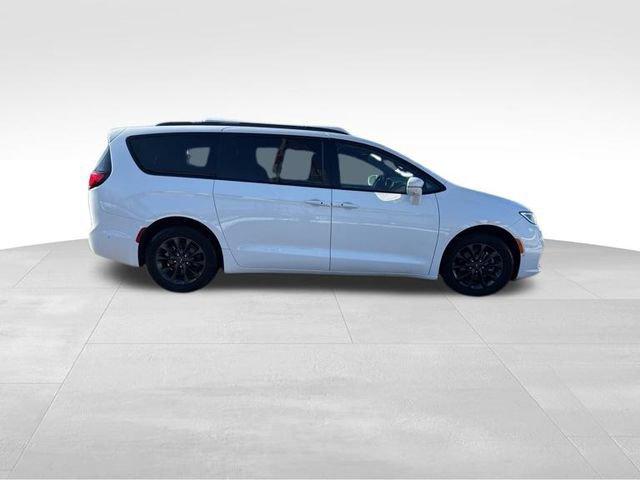 2021 Chrysler Pacifica Vehicle Photo in MEDINA, OH 44256-9631