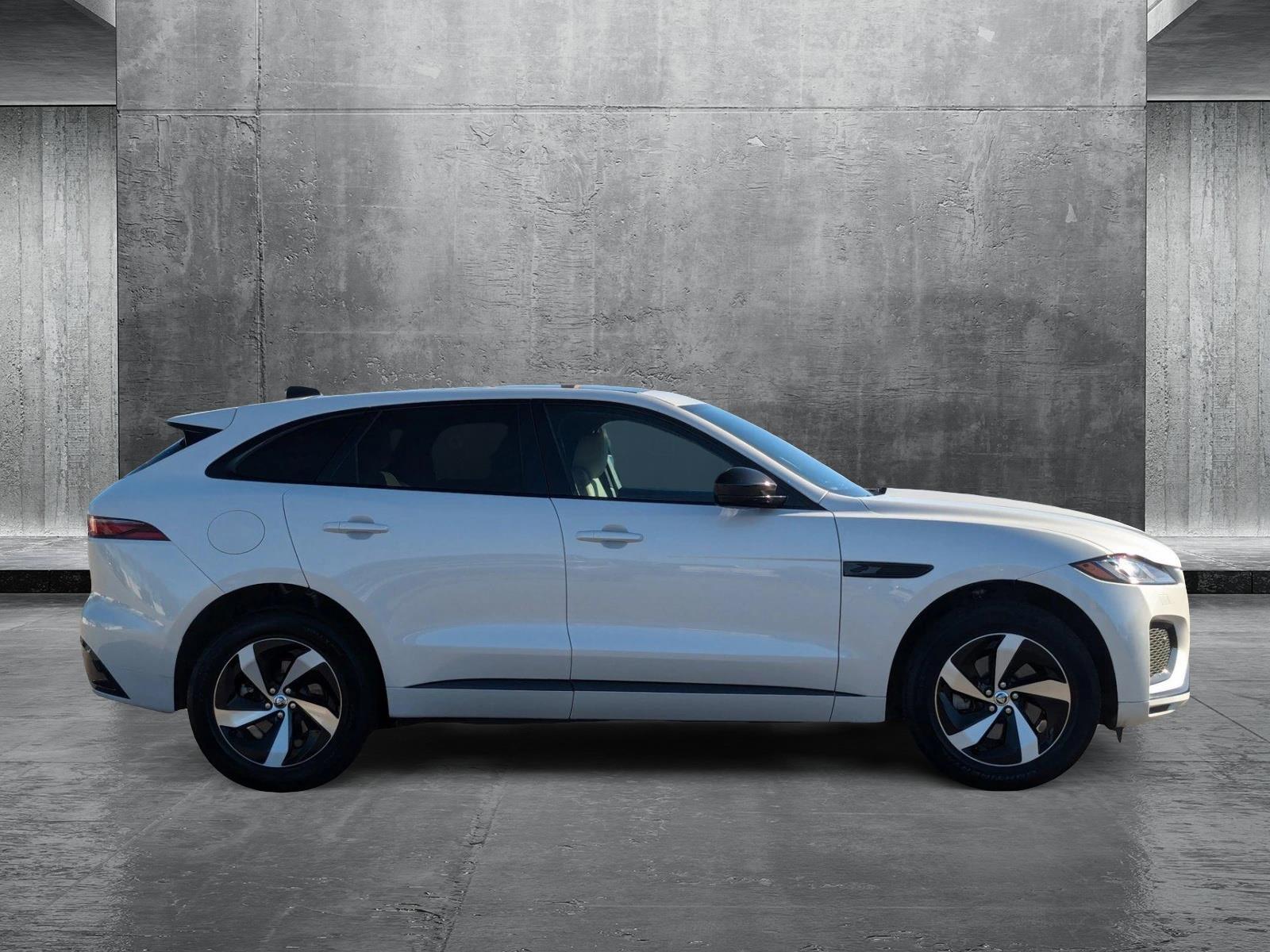 2024 Jaguar F-PACE Vehicle Photo in Sarasota, FL 34231