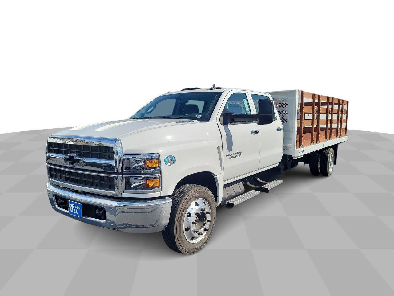 2023 Chevrolet Silverado Chassis Cab Vehicle Photo in LA MESA, CA 91942-8211