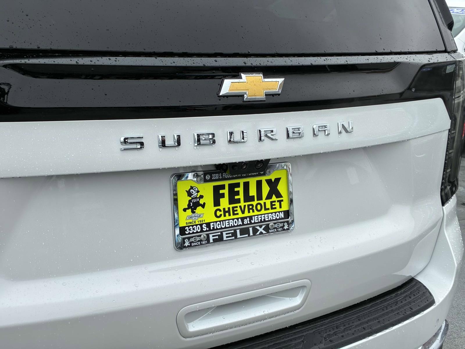 2025 Chevrolet Suburban Vehicle Photo in LOS ANGELES, CA 90007-3794
