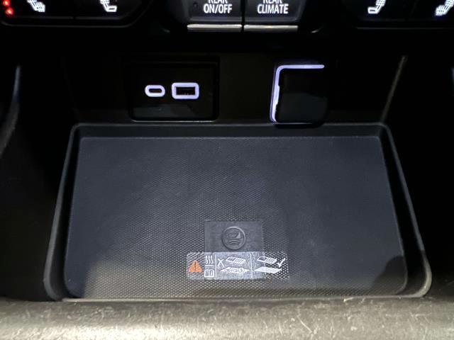 2023 Chevrolet Suburban Vehicle Photo in Roslyn, NY 11576