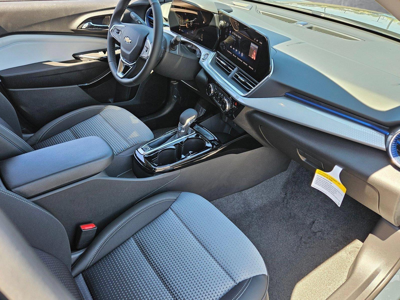 2025 Chevrolet Trax Vehicle Photo in PEORIA, AZ 85382-3715