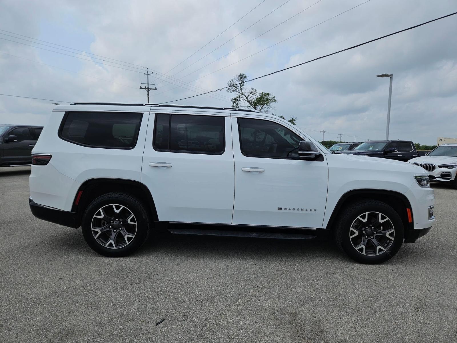 2023 Jeep Wagoneer Vehicle Photo in Seguin, TX 78155