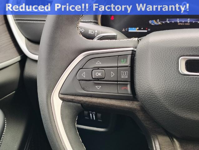 2023 Jeep Grand Cherokee L Vehicle Photo in GREEN BAY, WI 54304-5303