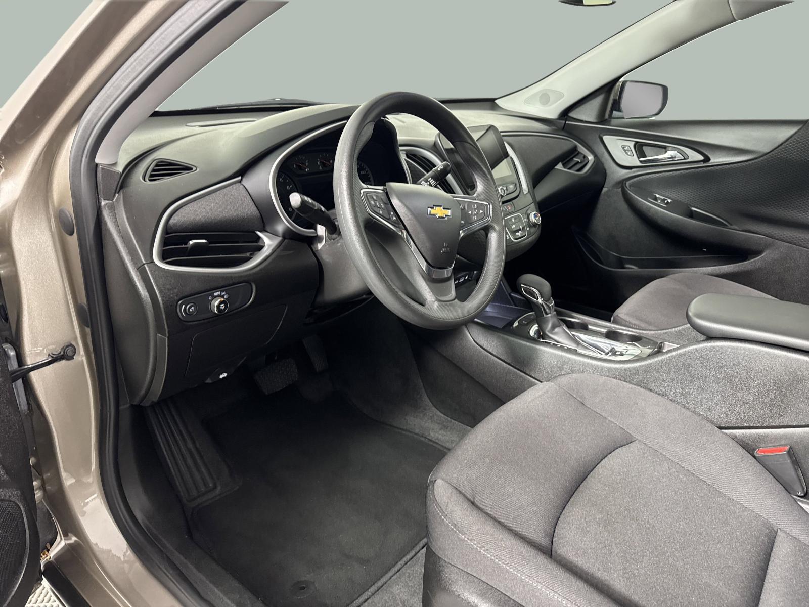 2024 Chevrolet Malibu Vehicle Photo in GEORGETOWN, TX 78626-7508