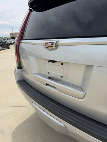 2017 Cadillac Escalade Vehicle Photo in Peoria, IL 61615