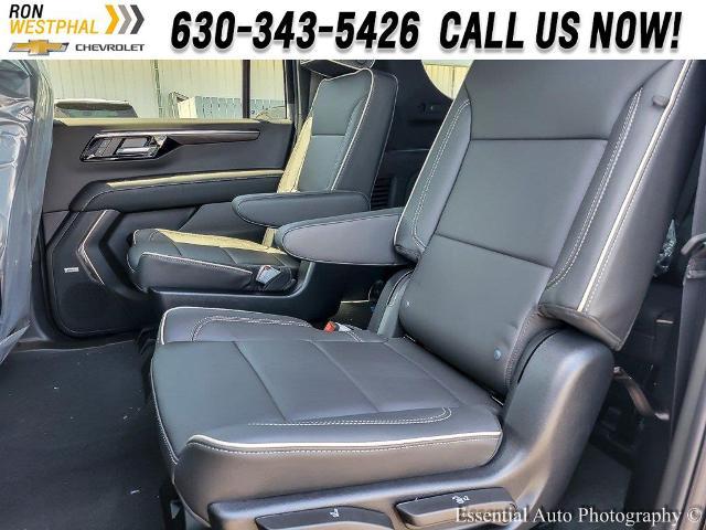 2025 Chevrolet Suburban Vehicle Photo in AURORA, IL 60503-9326