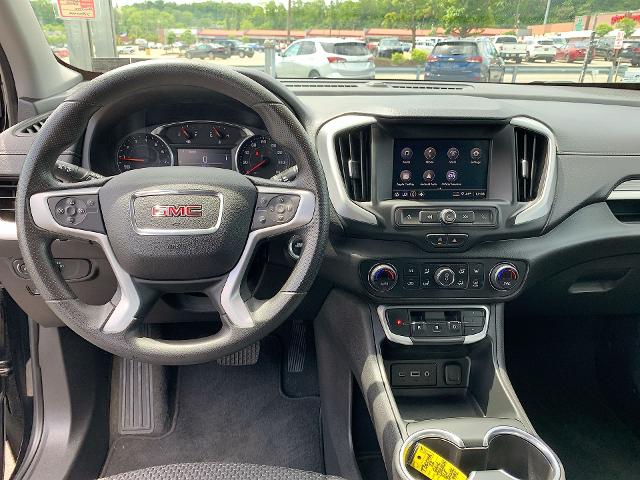 2022 GMC Terrain Vehicle Photo in MOON TOWNSHIP, PA 15108-2571