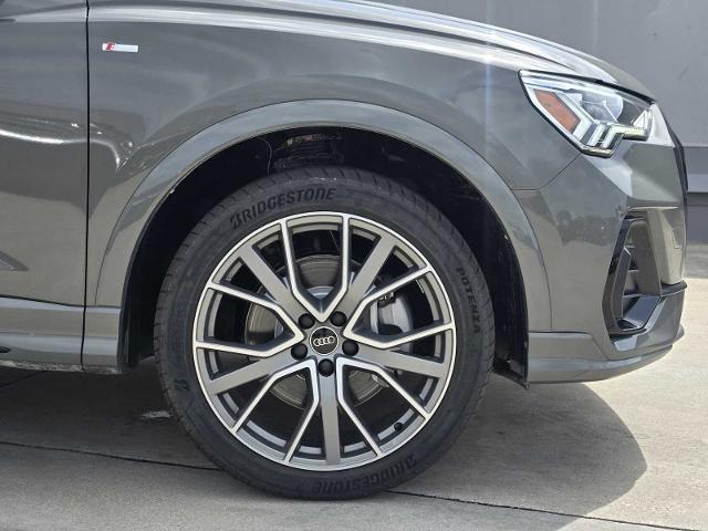 2025 Audi Q3 Vehicle Photo in SUGAR LAND, TX 77478