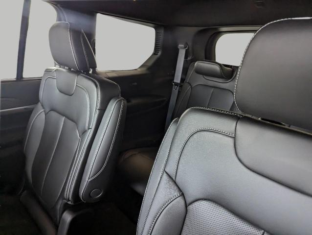 2025 Jeep Grand Cherokee L Vehicle Photo in Oshkosh, WI 54901