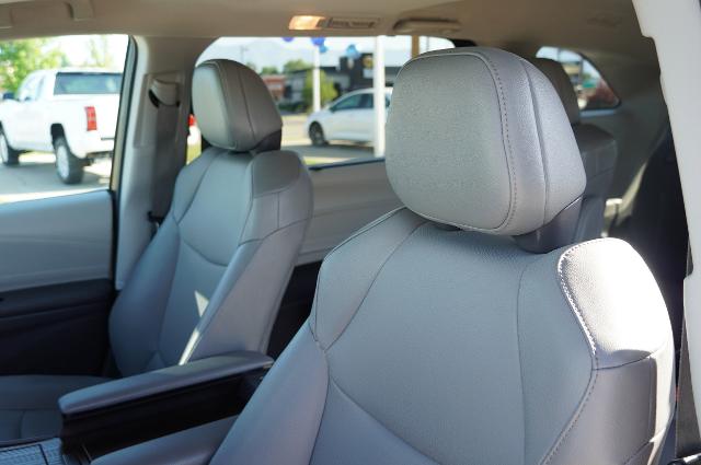 2021 Toyota Sienna Vehicle Photo in Riverdale, UT 84405