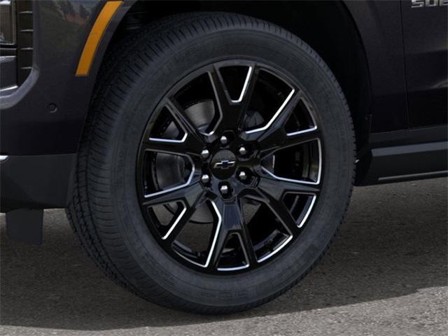 2025 Chevrolet Suburban Vehicle Photo in ENGLEWOOD, CO 80113-6708