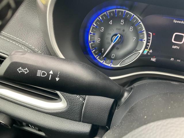 2025 Chrysler Pacifica Vehicle Photo in Kaukauna, WI 54130