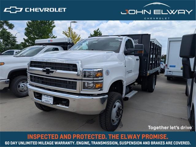 2024 Chevrolet Silverado Chassis Cab Vehicle Photo in ENGLEWOOD, CO 80113-6708