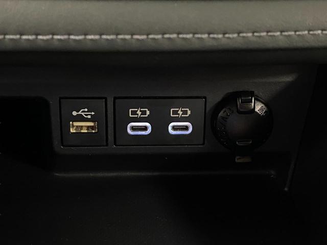 2023 Toyota Highlander Vehicle Photo in Appleton, WI 54913