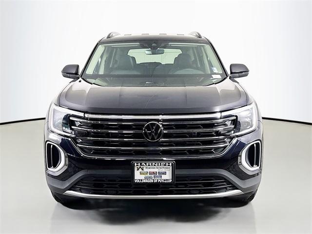 2024 Volkswagen Atlas Vehicle Photo in Puyallup, WA 98371