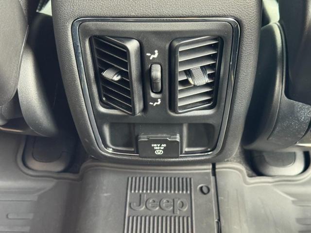 2021 Jeep Grand Cherokee Vehicle Photo in COLUMBIA, MO 65203-3903