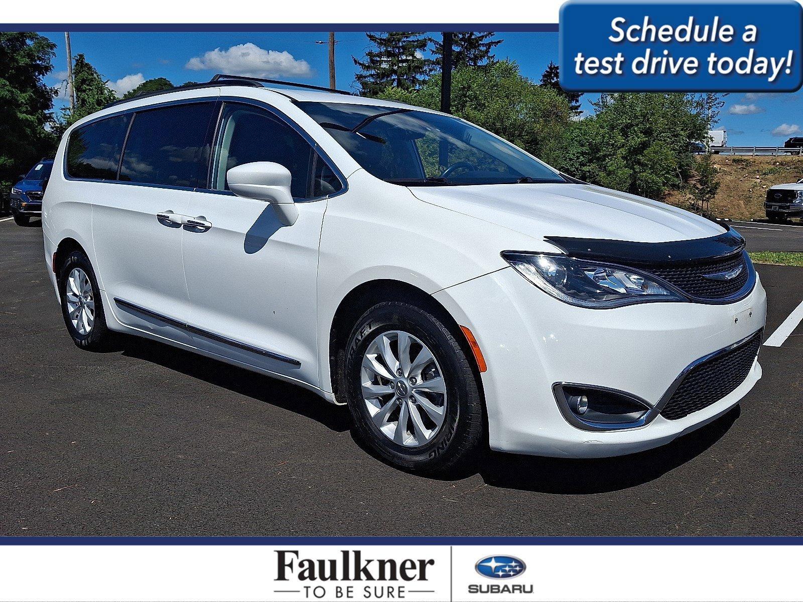 2017 Chrysler Pacifica Vehicle Photo in Easton, PA 18045