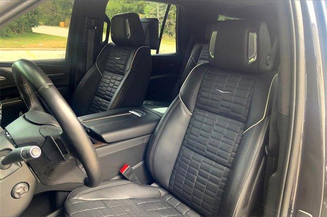 2023 Cadillac Escalade Vehicle Photo in KANSAS CITY, MO 64114-4545