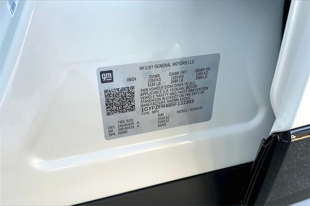2025 Cadillac XT4 Vehicle Photo in KANSAS CITY, MO 64114-4545